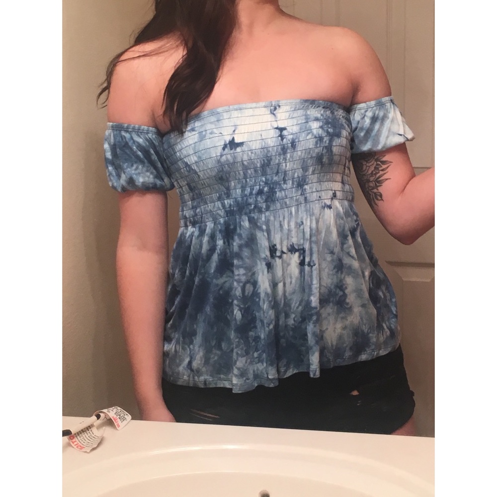 Cute off the shoulder top!